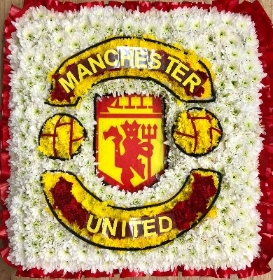 Manchester United funeral tribute, created using chrysanthemum and carnations.